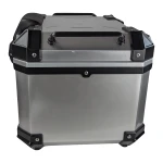 Top case universal moto 45L argintiu - cutie pătrată pentru 1 cască