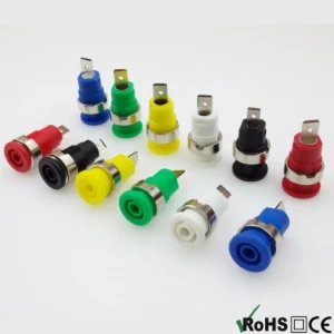 BS4302 Set 2 terminale femelă 4mm roșu-negru pentru panouri