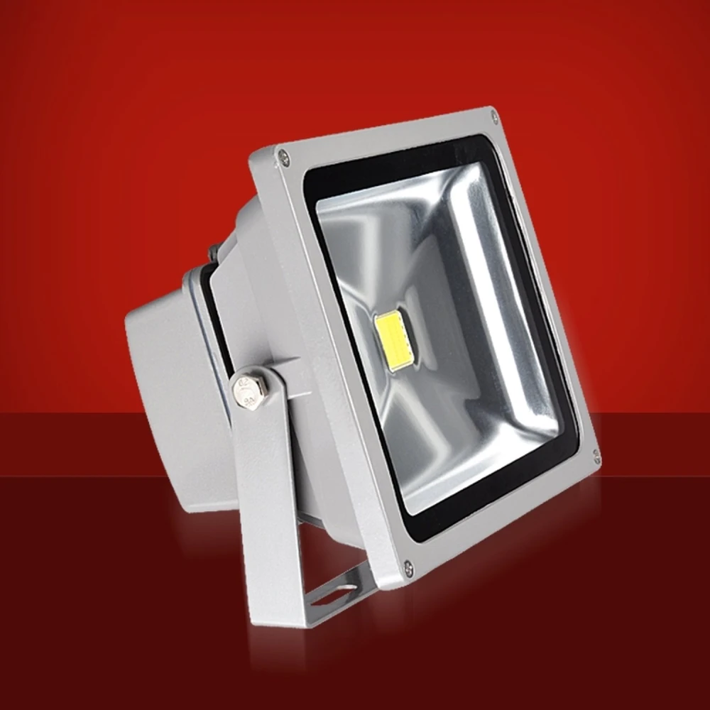 Proiector LED 10W 3000K lumină caldă pentru iluminat exterior