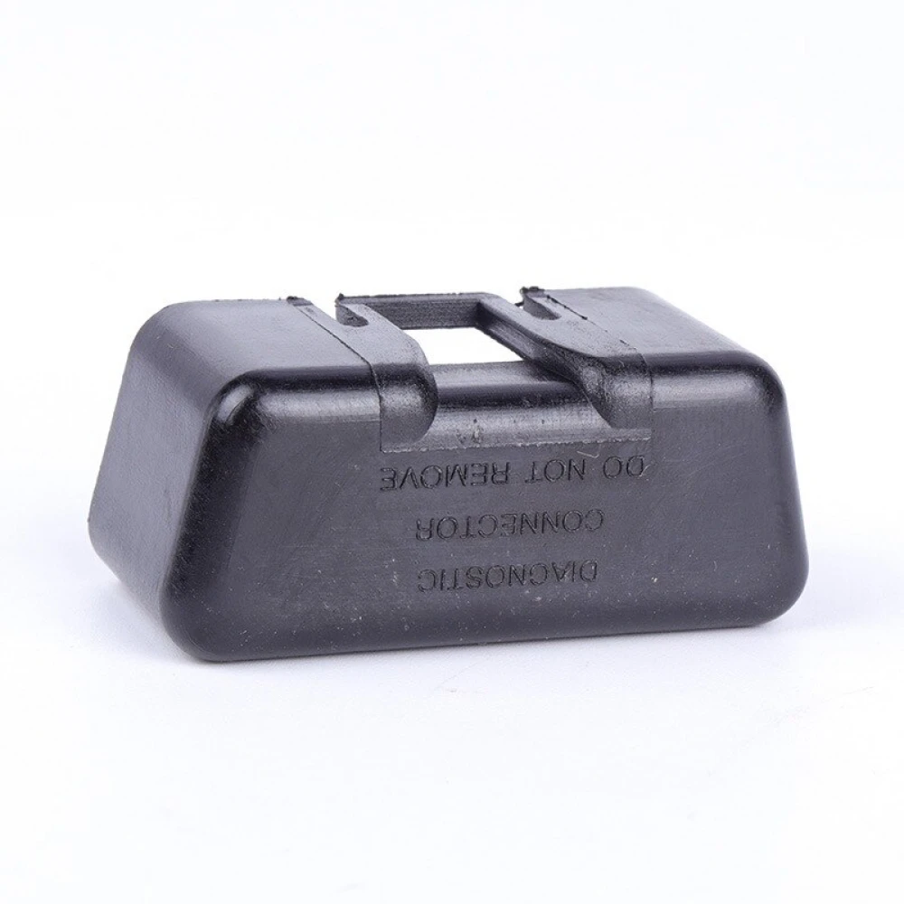 Vista lateral del tapón para conector OBD2 de satkit
