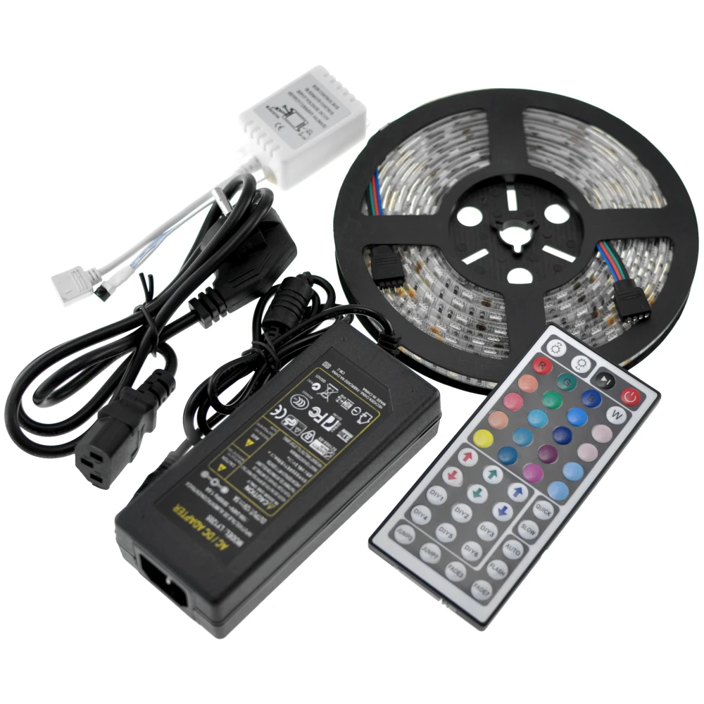 Bandă LED RGB 5m 300 LED SMD 5050 cu telecomandă 44 taste și adaptor 12V